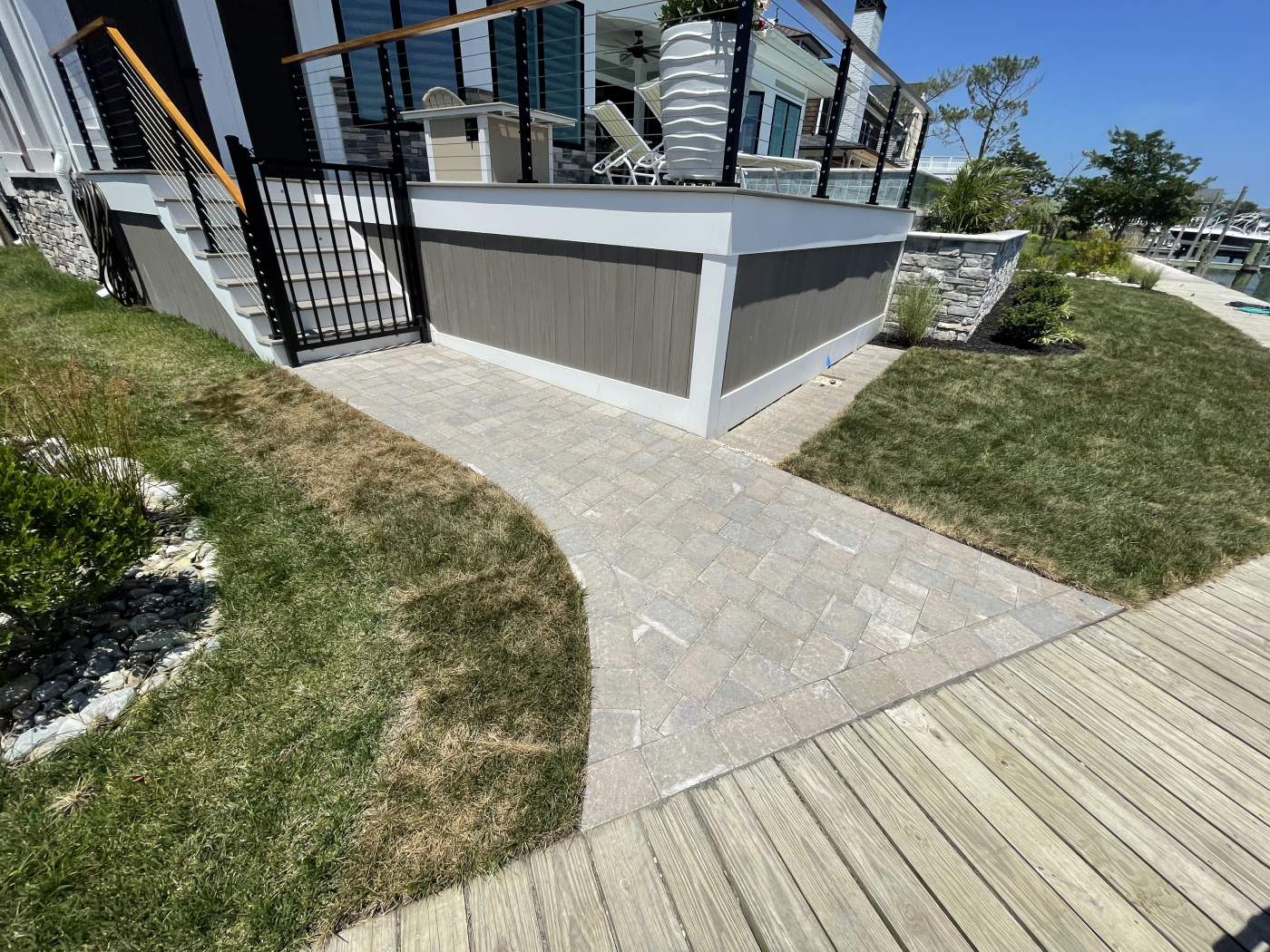 lewes-custom-deck-delmarva.jpg Deck with cable railing in Lewes, by Delmarva Decking