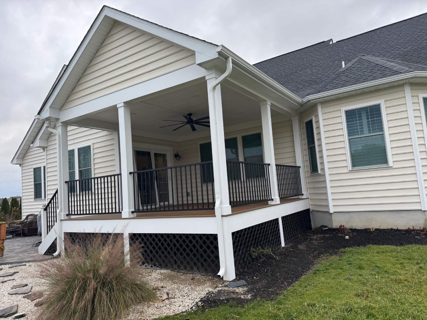 lewes-porch-contractor-delmarva-decking.jpg Custom Porch built by delmarva decking in Milton